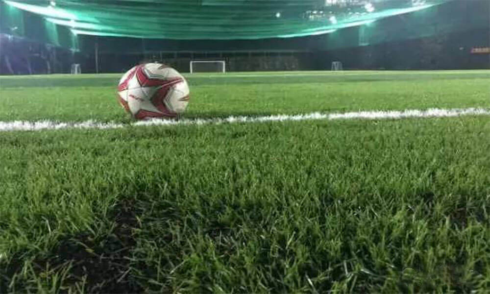 How to avoid the "side effects" of playing at the artificial grass court?